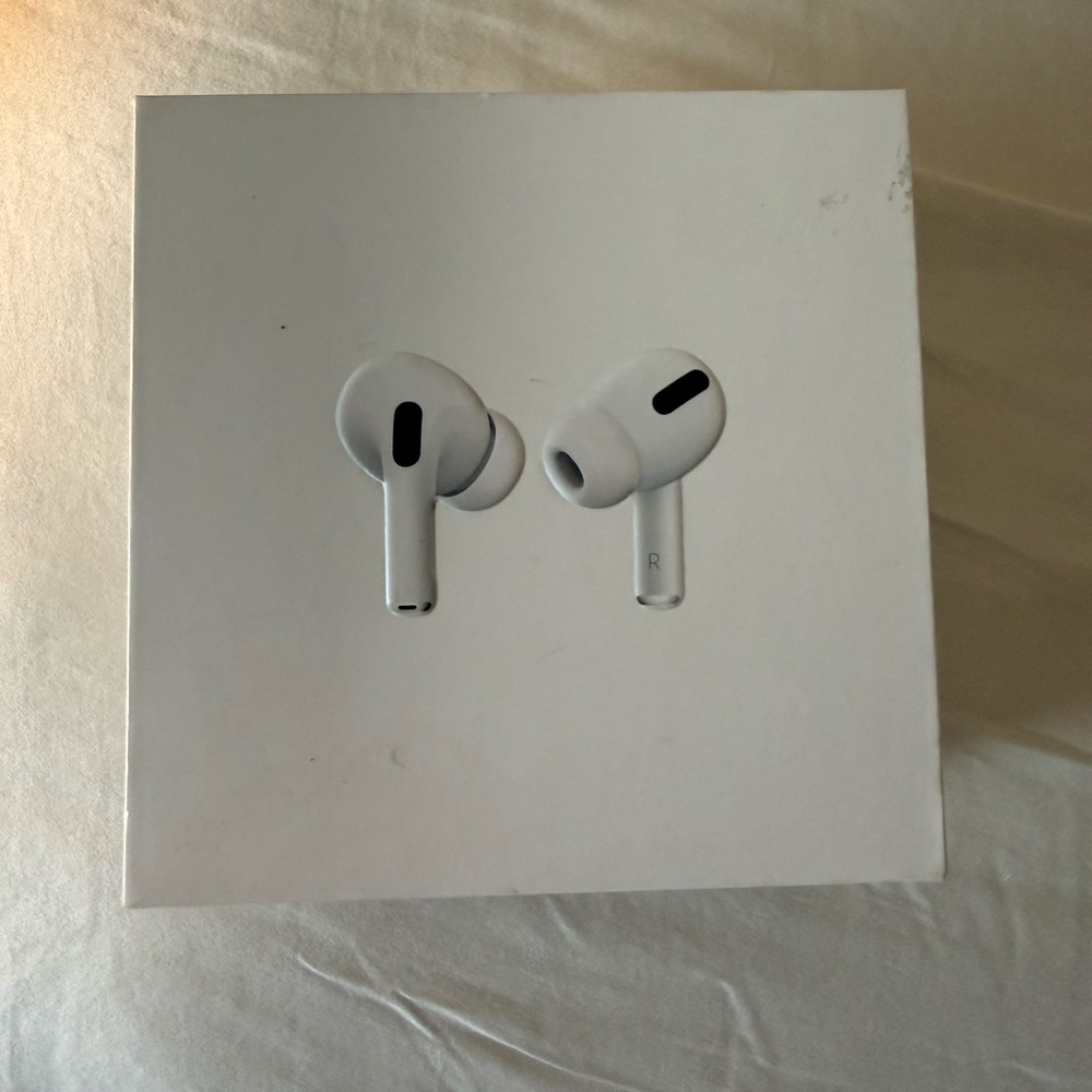 Wireless Earbuds White Charging Case Box